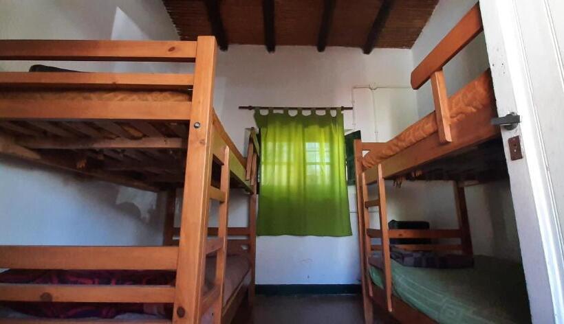 스탠다드 4인용 룸 공용 욕실, Hospedaje Don Alberto