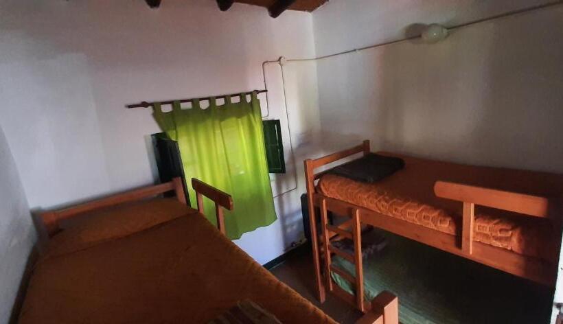 스탠다드 4인용 룸 공용 욕실, Hospedaje Don Alberto