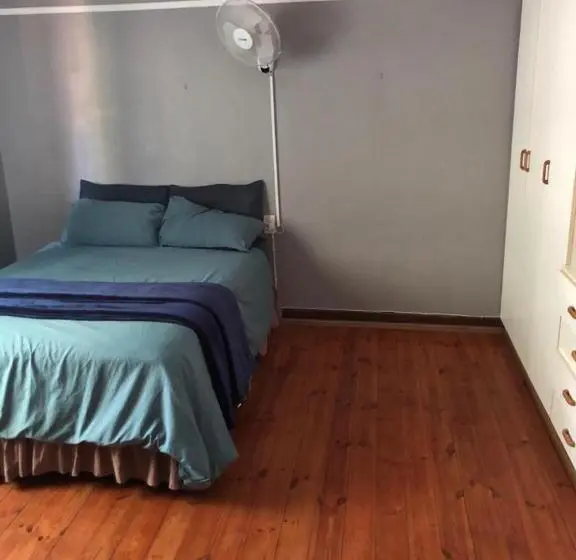 エコノミーシングルルーム, Pmb Backpackers Lodge