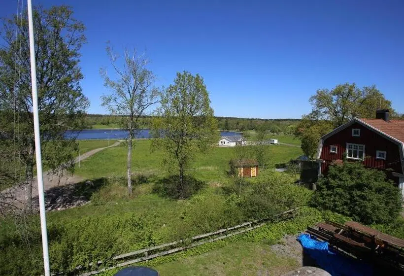Standard Neljän Hengen Huone, Semesterhemmet Sommarro