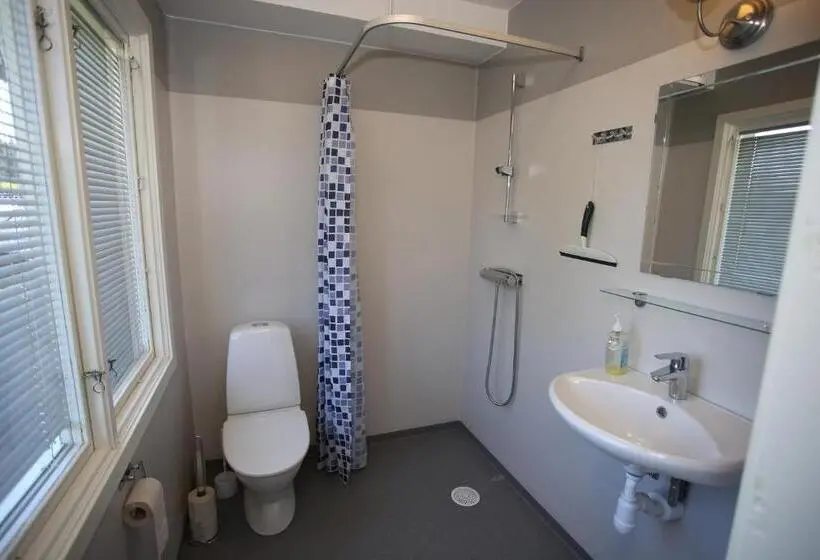 Standard Neljän Hengen Huone, Semesterhemmet Sommarro