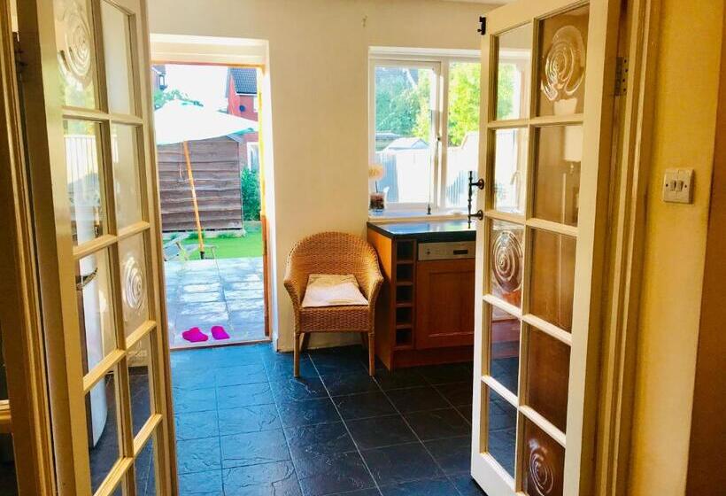 标准间, Enfield Lock Business Stay House