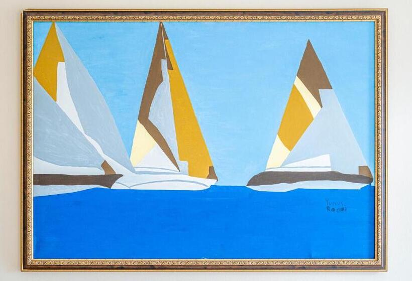 اتاق خانوادگی, Kiss Henézi Guest House