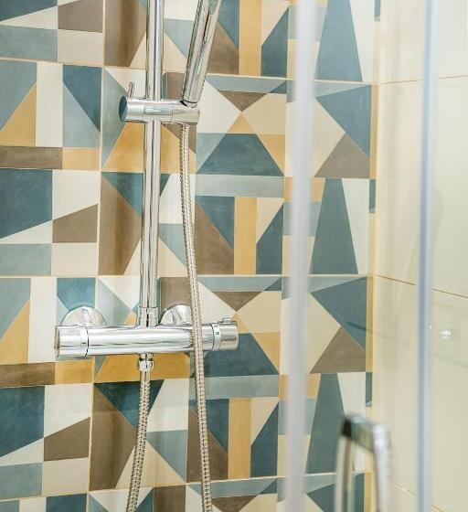 اتاق استاندارد یک نفره, Kiss Henézi Guest House