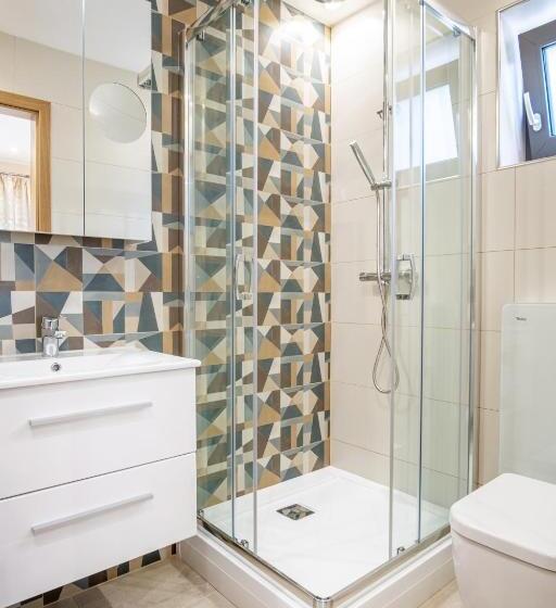 اتاق استاندارد, Kiss Henézi Guest House