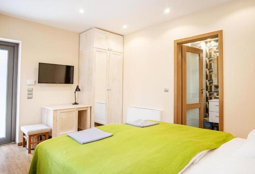 اتاق استاندارد, Kiss Henézi Guest House