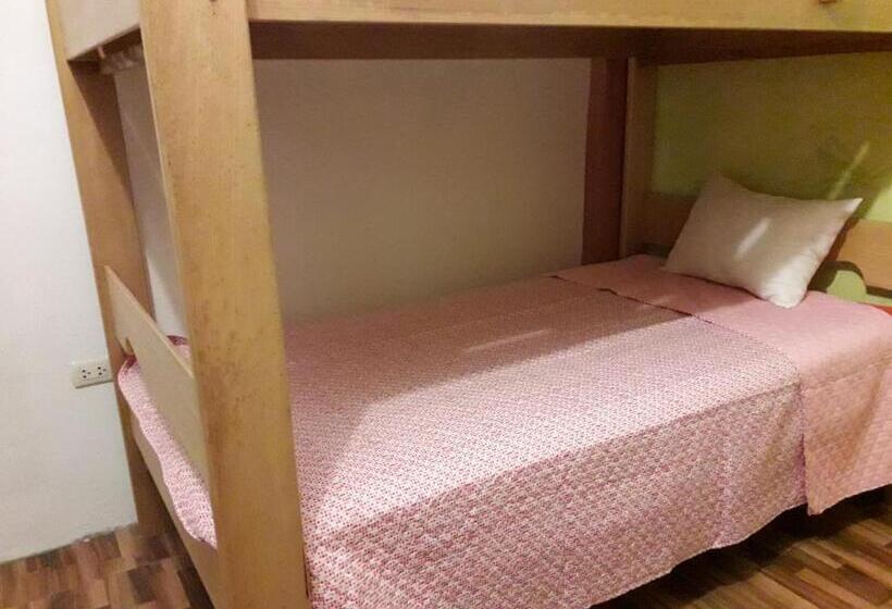 Economy Quadruple Room, Hostel Peru 229 I