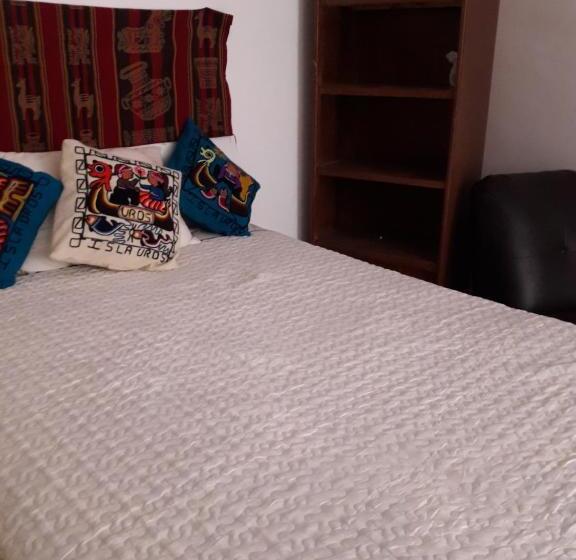 اتاق خانوادگی, Hostel   Peru 229 I