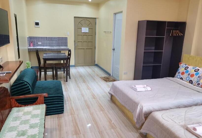 اتاق استاندارد با بالکن, Siayanrock Hometel