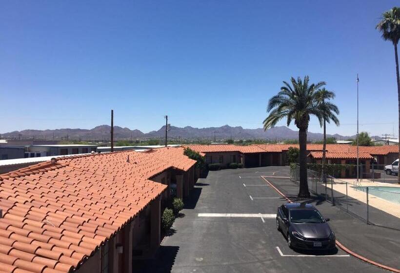 اتاق استاندارد یک نفره, Highland Tower Motel