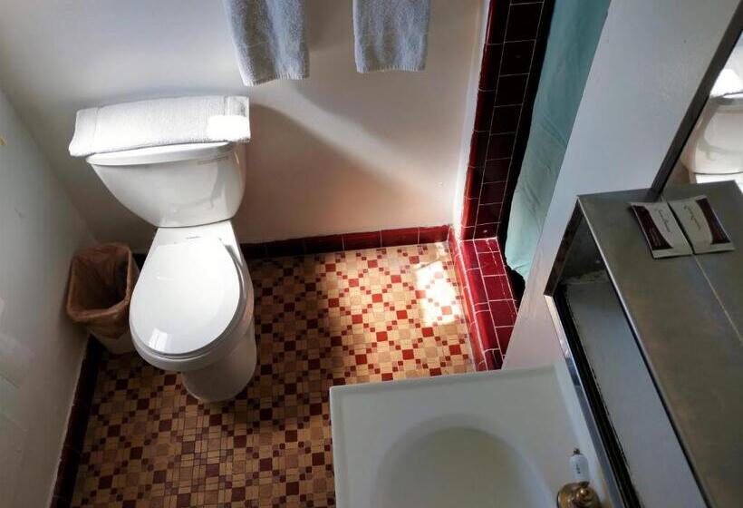 اتاق استاندارد, Highland Tower Motel