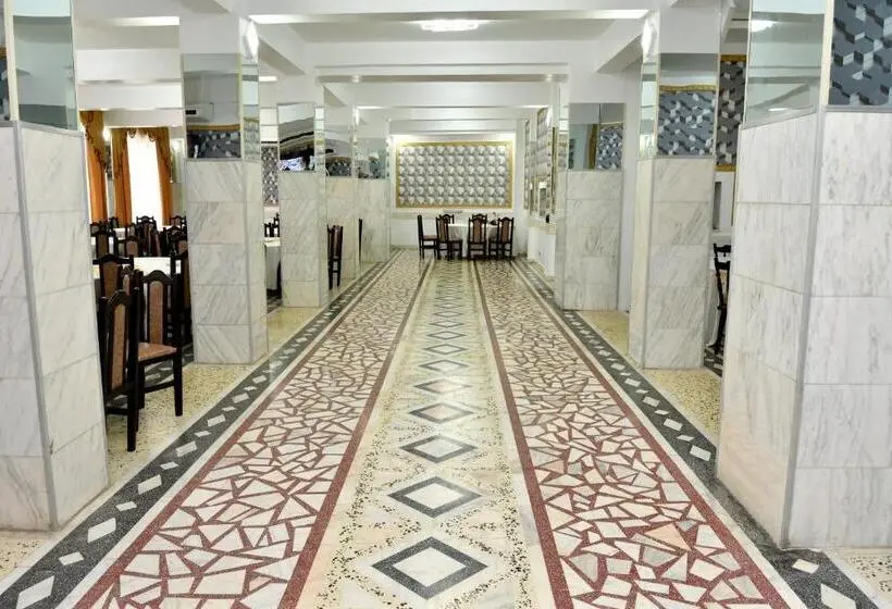Huoneisto 2 Makuuhuonetta, Casa Simescu I