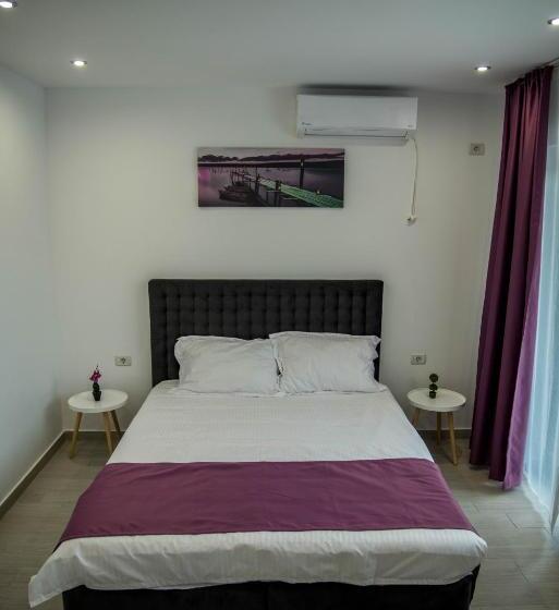 דירת שני חדרים, Analeya