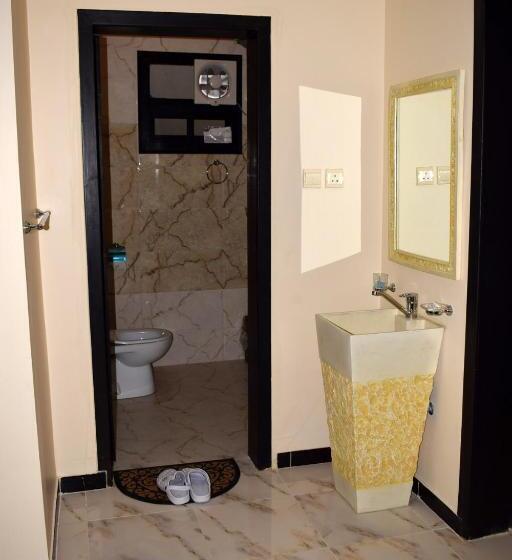 غرفة ديلوكس مطلّة علي الحديقة, Opera Suites