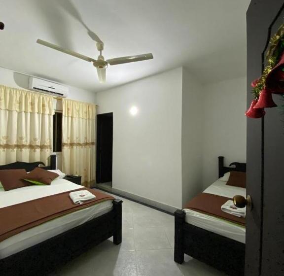 スタンダードトリプルルーム, Portón Del Oriente