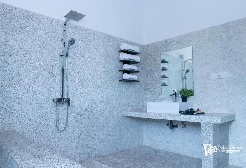 جناح سوبيريور مطل علي البحر, Shavara Beach