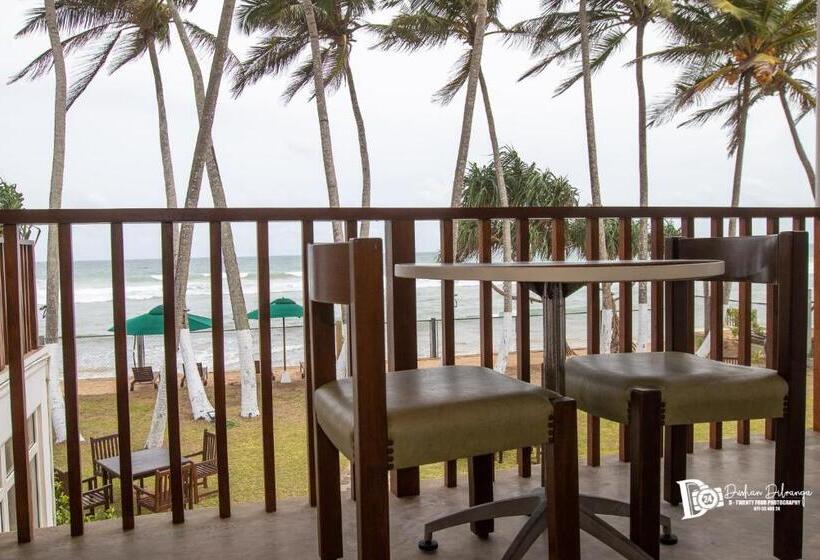 جناح سوبيريور مطل علي البحر, Shavara Beach