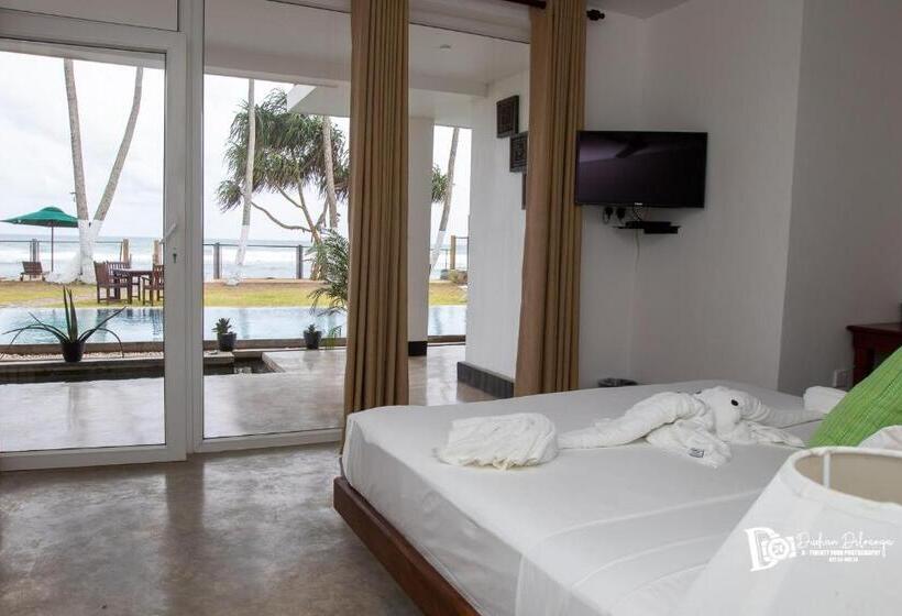 Полулюкс Вид на Море, Shavara Beach