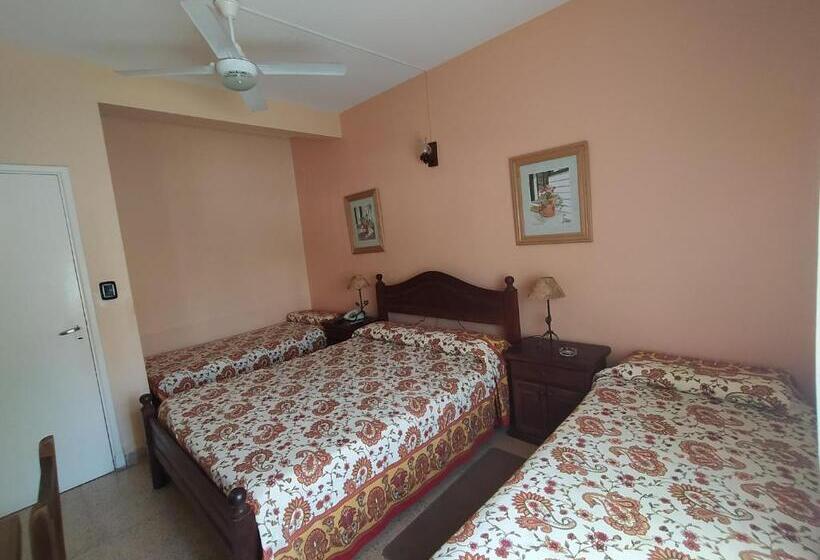 اتاق استاندارد چهار تخته, Siena Pinamar