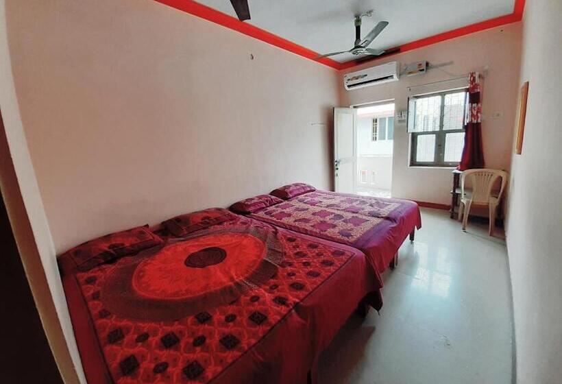 Четырехместный Номер Deluxe, Suriya Lodge