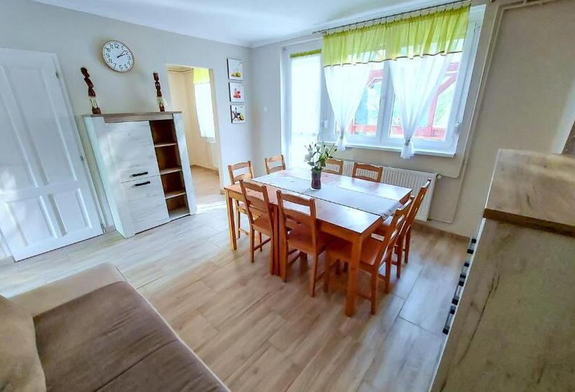 1间卧室的房子, Bor Villa Vendégház