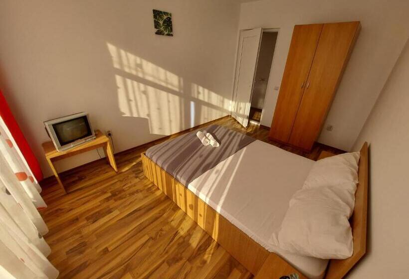 سوئیت 2 خوابه, Casa Ara Costinesti