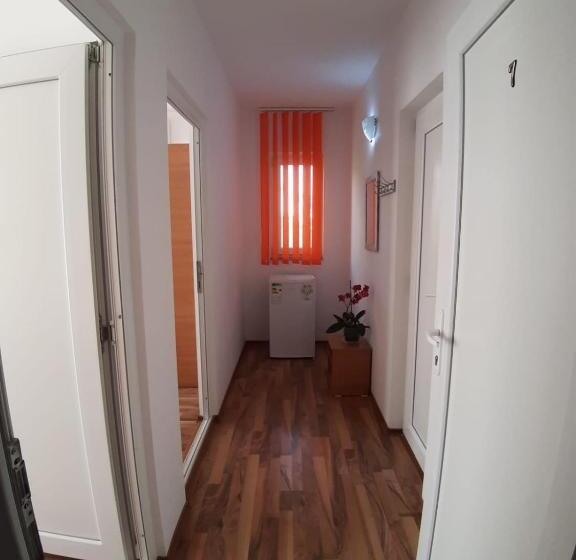 سوئیت 2 خوابه, Casa Ara Costinesti