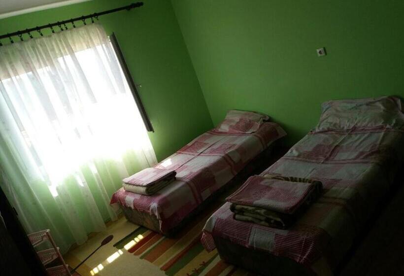 اتاق استاندارد چهار تخته, Guesthouse Tomasevic