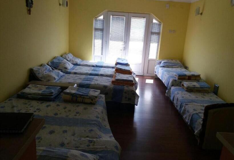 استودیو خانوادگی, Guesthouse Tomasevic