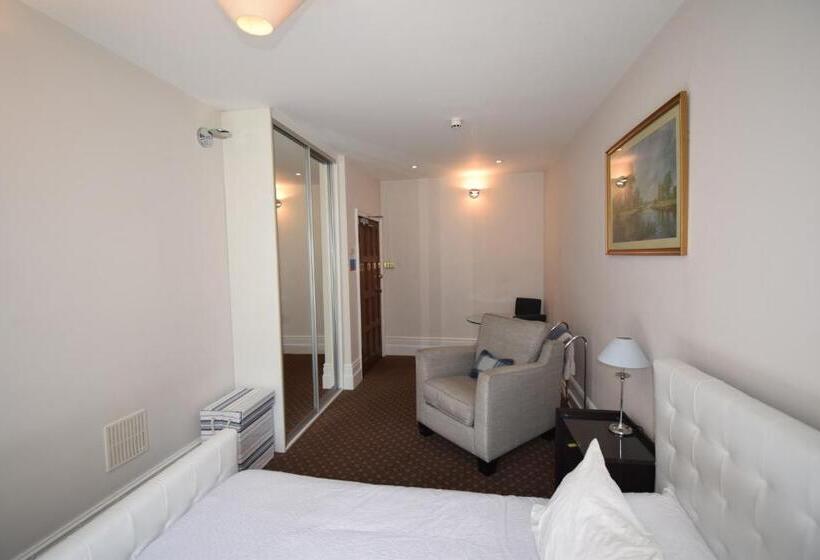 バス共有のスタンダードルーム, Hitchambury Manor