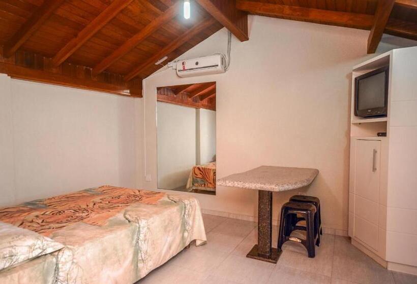 家庭间, Residencial Mario Neto