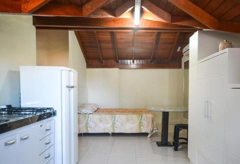 家庭间, Residencial Mario Neto