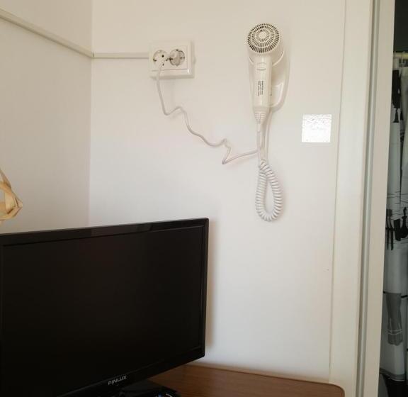 اتاق استاندارد, Timona Camere De închiriat