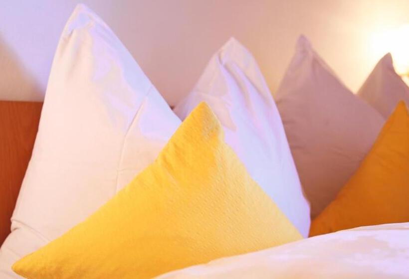 Номер Стандарт, Veltierhof