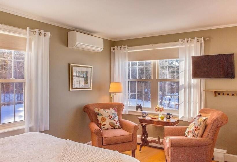 Номер Стандарт, Wolf Cove Inn