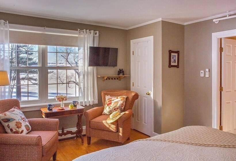 غرفة قياسية, Wolf Cove Inn