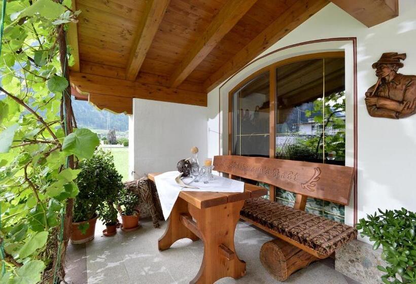 Люкс, Alpinschlössl