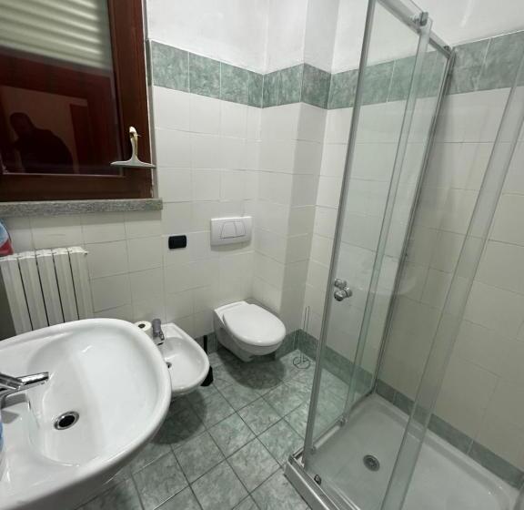 סטודיו דלוקס, B&b Black&white And Apartments