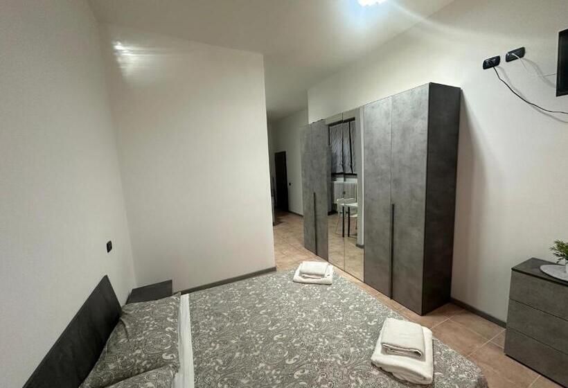 إستوديو ديلوكس, B&b Black&white And Apartments