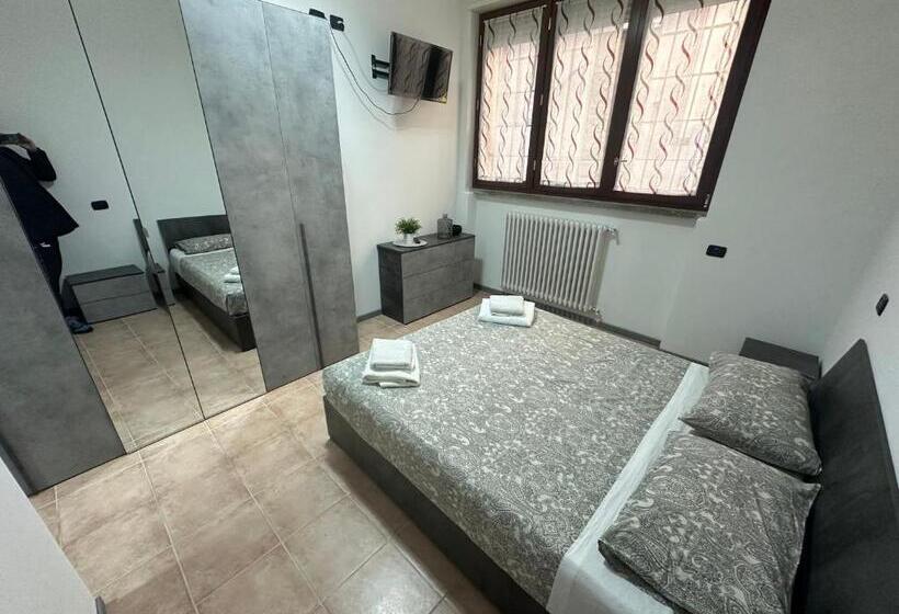 إستوديو ديلوكس, B&b Black&white And Apartments