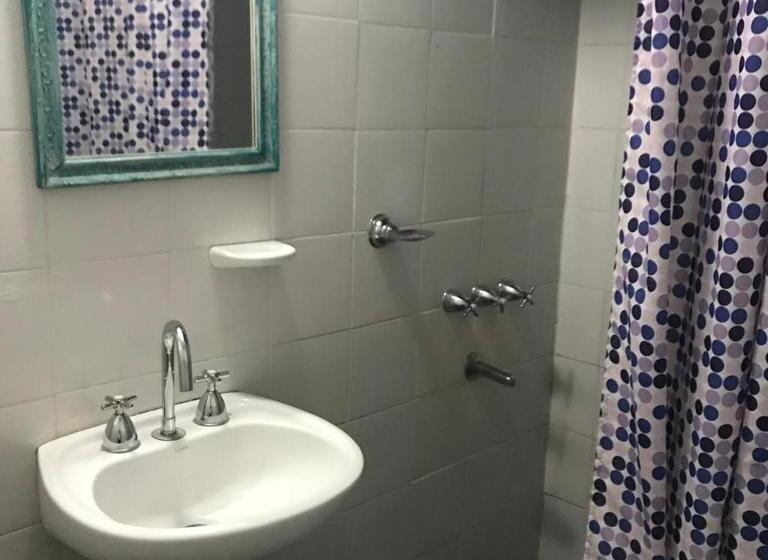 استودیوی استاندارد, Are Pora