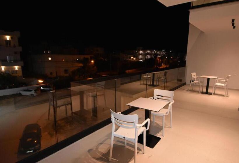 デラックススタジオ, Agimi