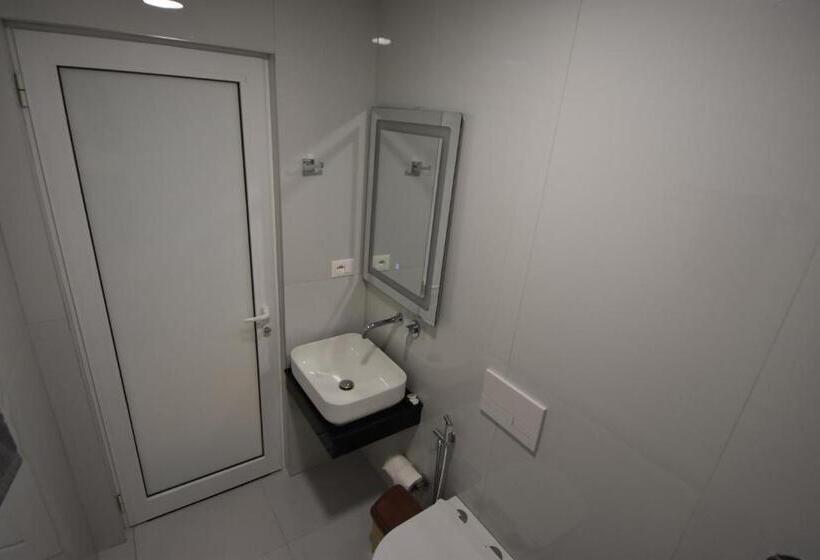 デラックススタジオ, Agimi