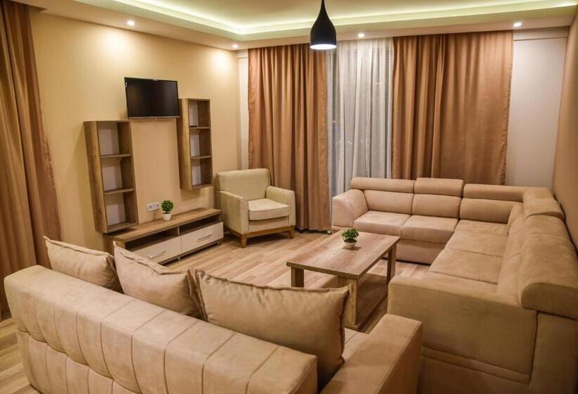 آپارتمان لوکس 1 خوابه, Evropa