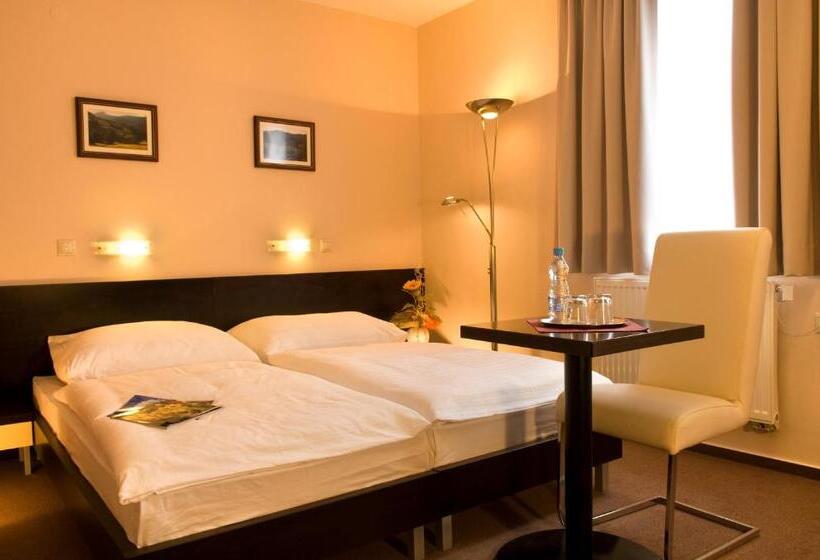 غرفة كلاسيكية, Franko