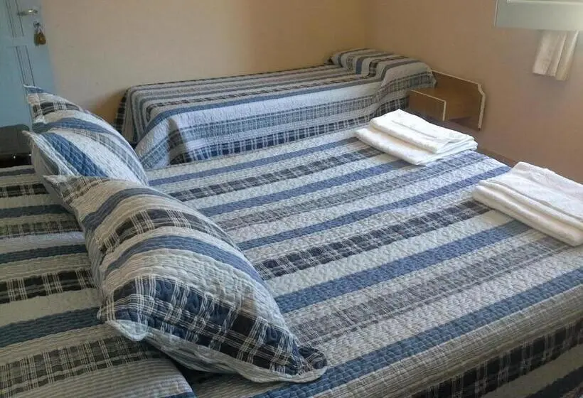 スタンダードルーム, Galicia Accomodation