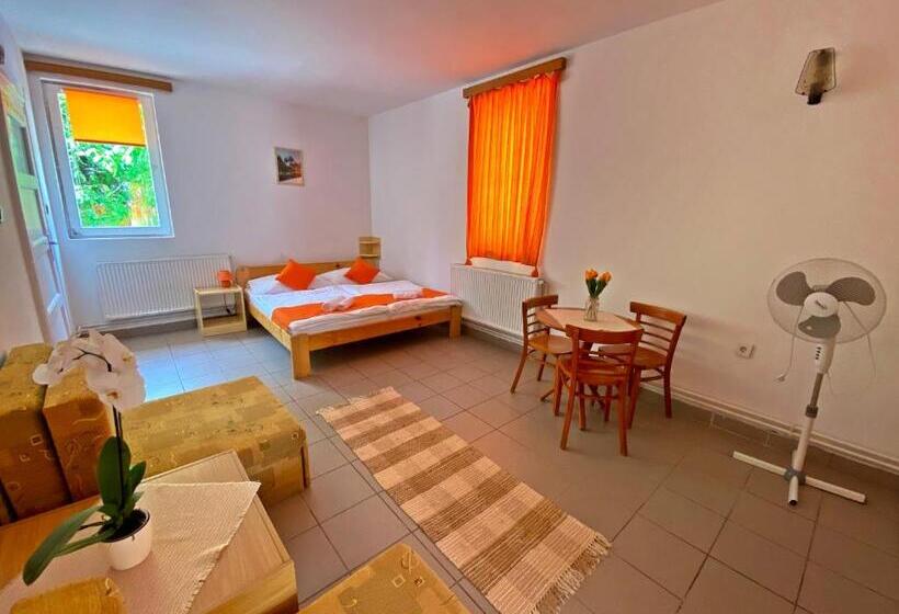 غرفة عائلية, Magnólia