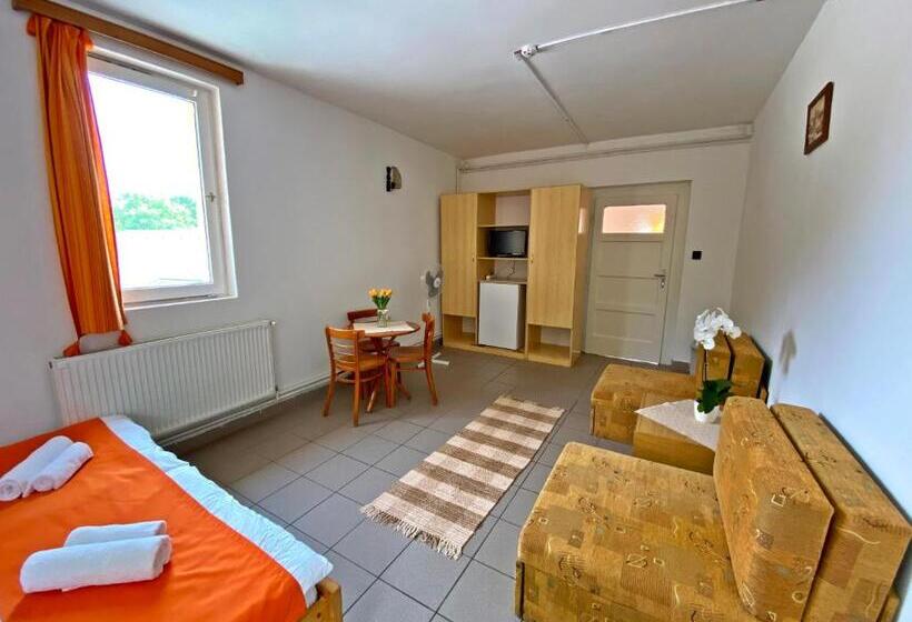 غرفة عائلية, Magnólia