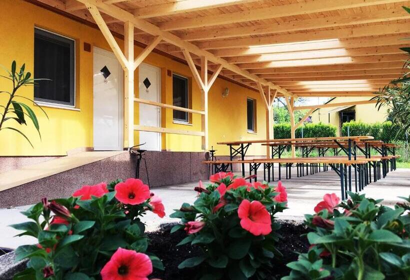 غرفة قياسية رباعية مطلة على الحديقة, Magnólia