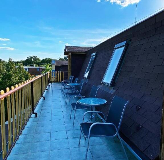 غرفة قياسية ثلاثية, Magnólia